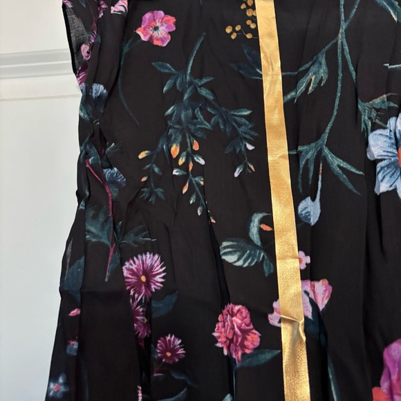 ❗️Joules Floral Scarf - Black with Multicolor Accents - Picture 3 of 7